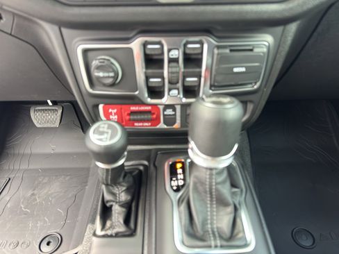 New 2026 Jeep Wrangler Unlimited Sport AWD/4WD image 16