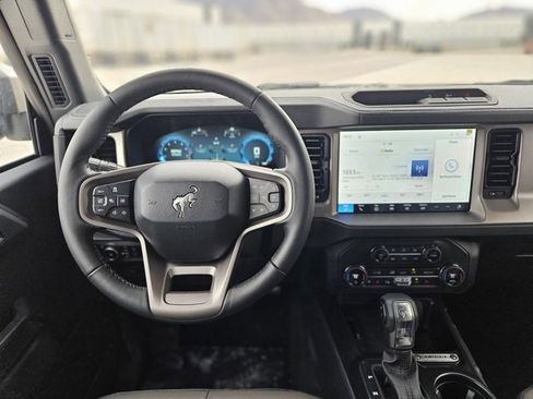 New 2026 Ford Bronco Outer Banks image 9