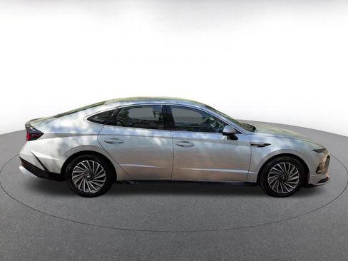 Used 2025 Hyundai Sonata SEL image 16