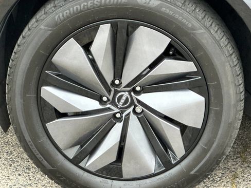 Used 2023 Nissan Ariya FWD image 39