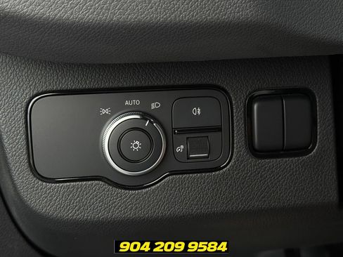 Used 2019 Mercedes-Benz Sprinter 2500 image 17