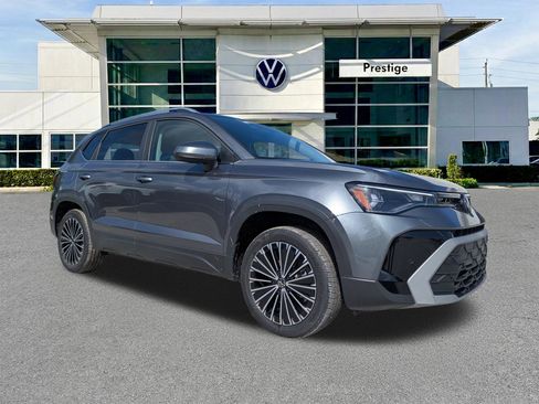 New 2026 Volkswagen Taos SE FWD image 1