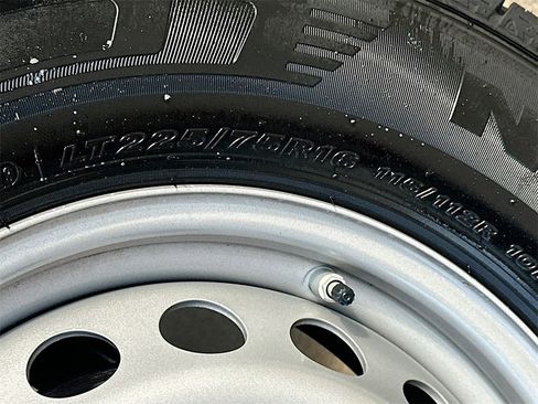 Used 2024 RAM ProMaster 3500 w/ Delivery Van Package image 33