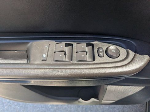 Used 2017 Chevrolet Traverse LT AWD/4WD image 11