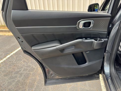 Used 2022 Kia Sorento SX FWD image 41