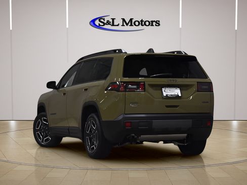 New 2026 Jeep Cherokee Laredo AWD/4WD image 4