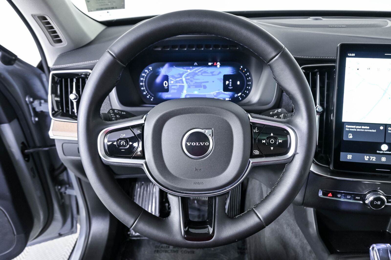 Certified 2026 Volvo XC90 B6 Plus AWD/4WD image 9