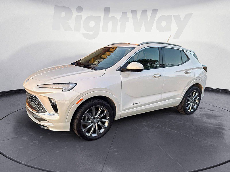 Used 2024 Buick Encore GX Avenir w/ Avenir Technology Package AWD/4WD image 1