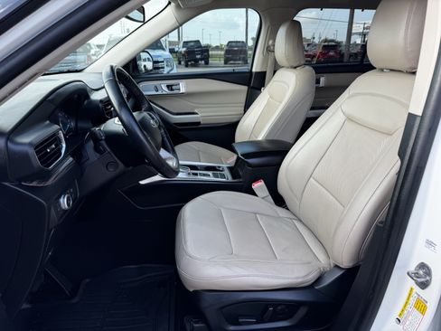 Used 2022 Ford Explorer Limited w/ Equipment Group 301A RWD image 27