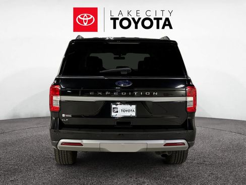 Used 2024 Ford Expedition XLT image 7