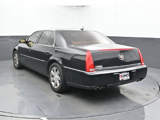 Used 2006 Cadillac DTS FWD image 10