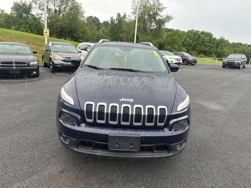Used 2015 Jeep Cherokee Latitude FWD image 3