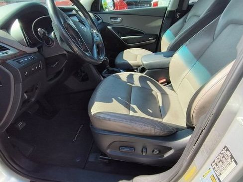 Used 2019 Hyundai Santa Fe XL w/ Cargo Package AWD/4WD image 9