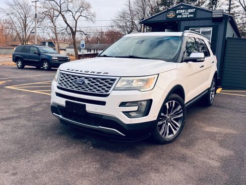 Used 2016 Ford Explorer Platinum image 8