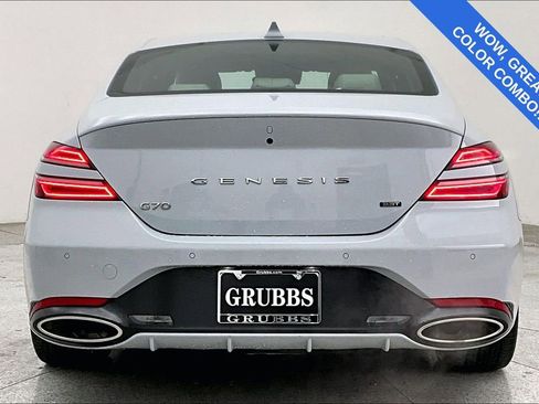 Used 2023 Genesis G70 3.3T w/ Sport Prestige Package image 7
