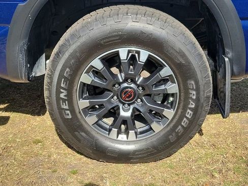 Used 2024 Nissan Titan PRO-4X w/ Pro-4x Convenience Package AWD/4WD image 6