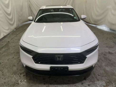 Certified 2023 Honda Accord EX image 3