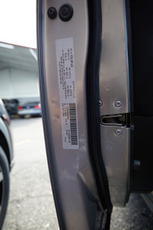 Used 2017 Dodge Charger SXT RWD image 26