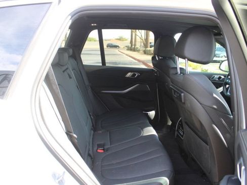 Used 2021 BMW X5 sDrive40i w/ Convenience Package RWD image 15