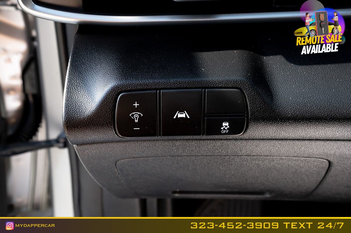 Used 2021 Hyundai Elantra SEL FWD image 26