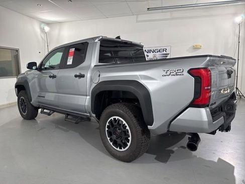 New 2025 Toyota Tacoma TRD Off-Road image 5