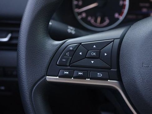 Certified 2025 Nissan Pathfinder SV AWD/4WD image 11