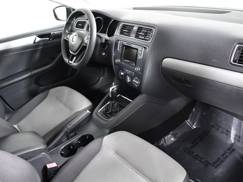 Used 2017 Volkswagen Jetta S image 26