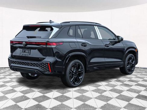 New 2026 Volkswagen Tiguan SE R-Line image 16