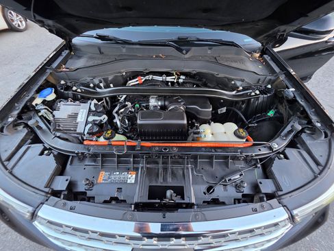 Used 2022 Ford Explorer Limited w/ Hybrid Equipment Group 310A image 28