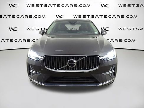 Used 2023 Volvo XC60 B5 Plus image 4