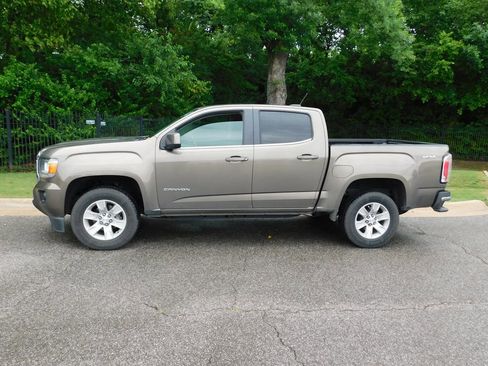 Used 2016 GMC Canyon SLE w/ Trailering Package AWD/4WD image 2