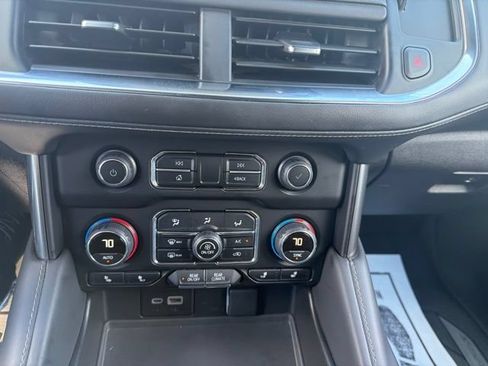 Used 2023 Chevrolet Suburban LT w/ Luxury Package AWD/4WD image 19