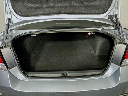 Used 2012 Subaru Legacy 2.5i Premium AWD/4WD image 23