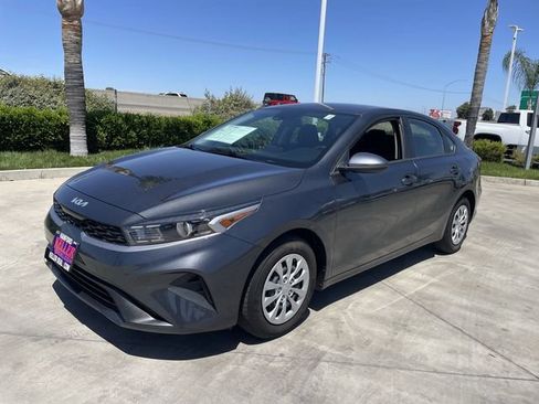 Used 2024 Kia Forte LX FWD image 4