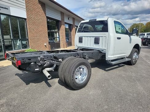 New 2024 RAM 3500 Tradesman image 4