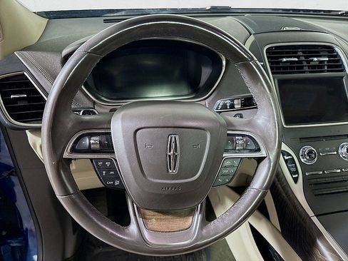 Used 2020 Lincoln Nautilus Reserve w/ Equipment Group 201A AWD/4WD image 12