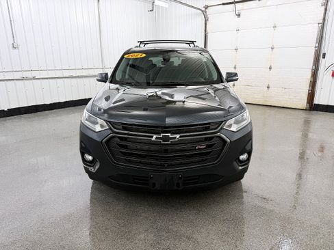 Used 2021 Chevrolet Traverse RS image 25