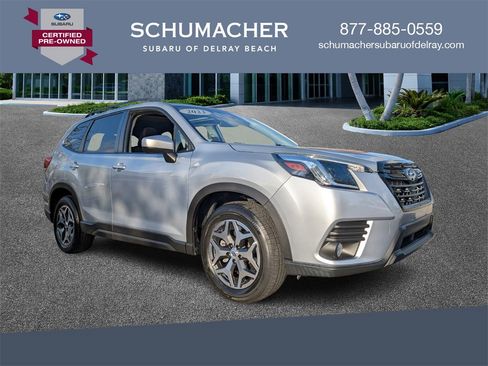 Used 2023 Subaru Forester Premium image 1