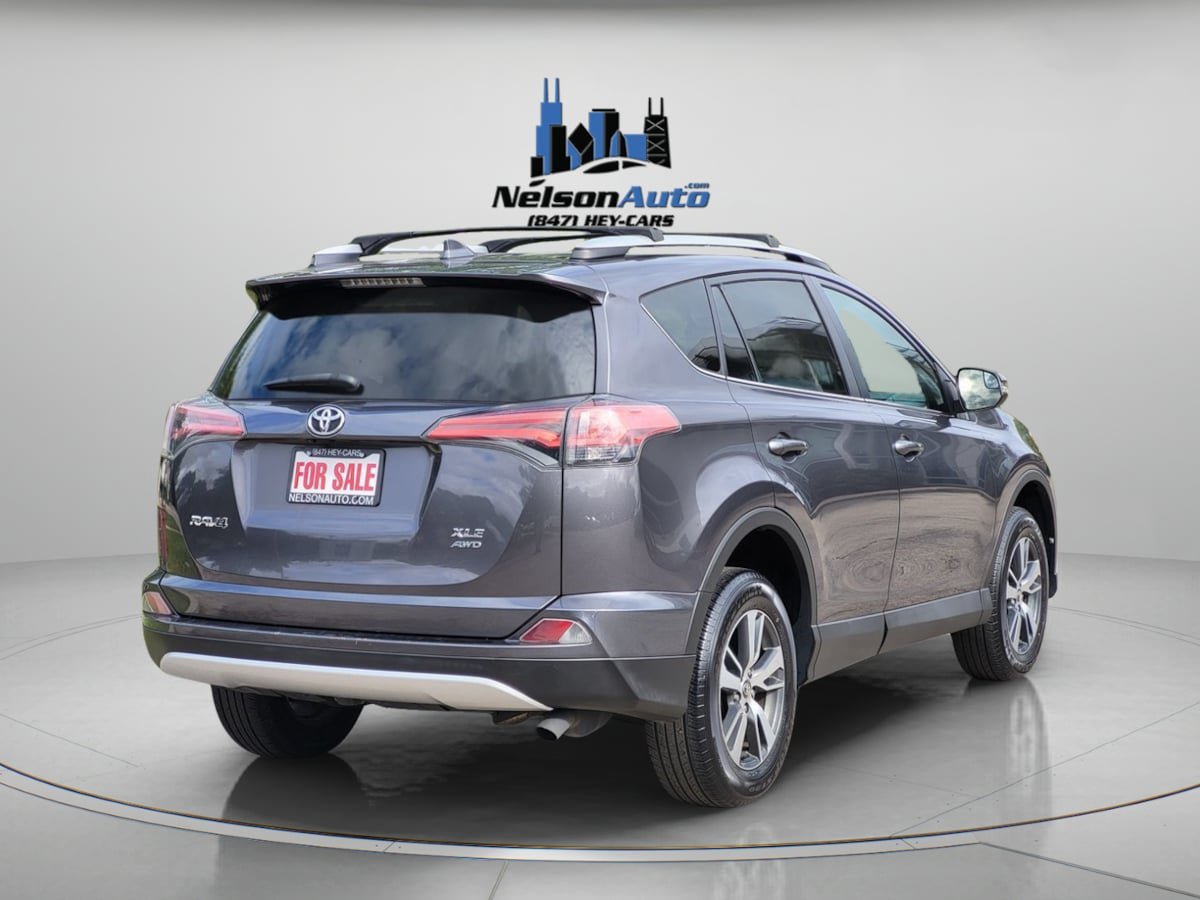 Used 2016 Toyota RAV4 XLE AWD/4WD image 4