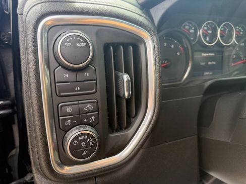 Used 2022 Chevrolet Silverado 2500 LT w/ Midnight Edition AWD/4WD image 19