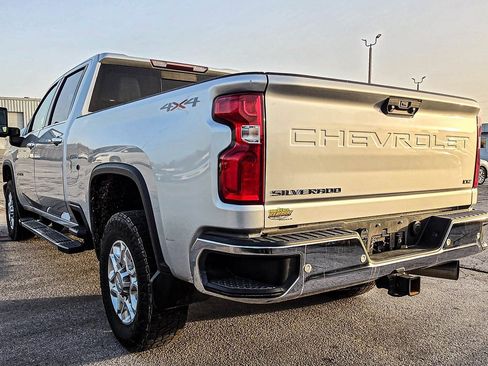 Used 2020 Chevrolet Silverado 2500 LTZ w/ LTZ Plus Package image 4