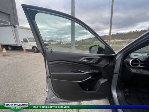 Used 2024 Chevrolet Trax RS image 12