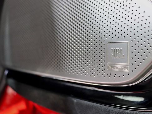 Used 2021 Ferrari Roma RWD image 33