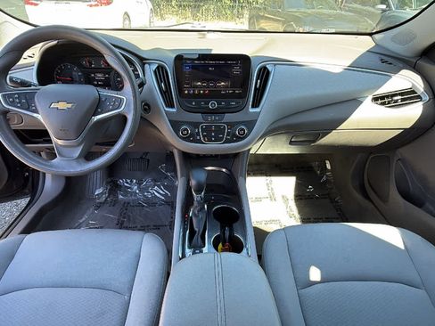 Used 2023 Chevrolet Malibu LT FWD image 18