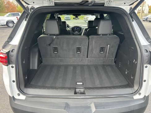 Used 2023 Chevrolet Traverse LT image 29