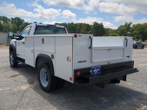 New 2025 Ford F450 XL w/ XL Chrome Package AWD/4WD image 5