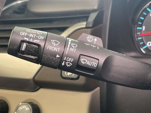 Used 2020 Chevrolet Suburban LT AWD/4WD image 39