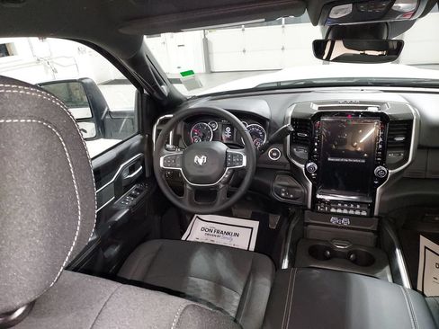 New 2026 RAM 3500 Big Horn AWD/4WD image 15