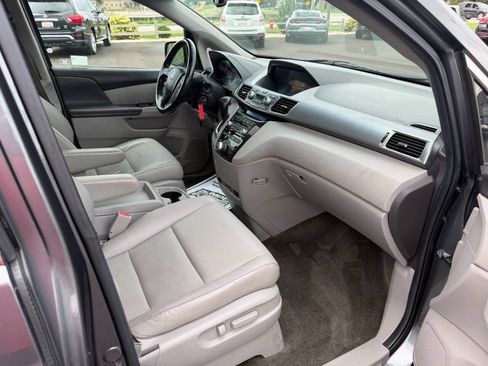 Used 2012 Honda Odyssey Touring image 17