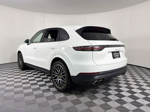 Used 2019 Porsche Cayenne S image 3